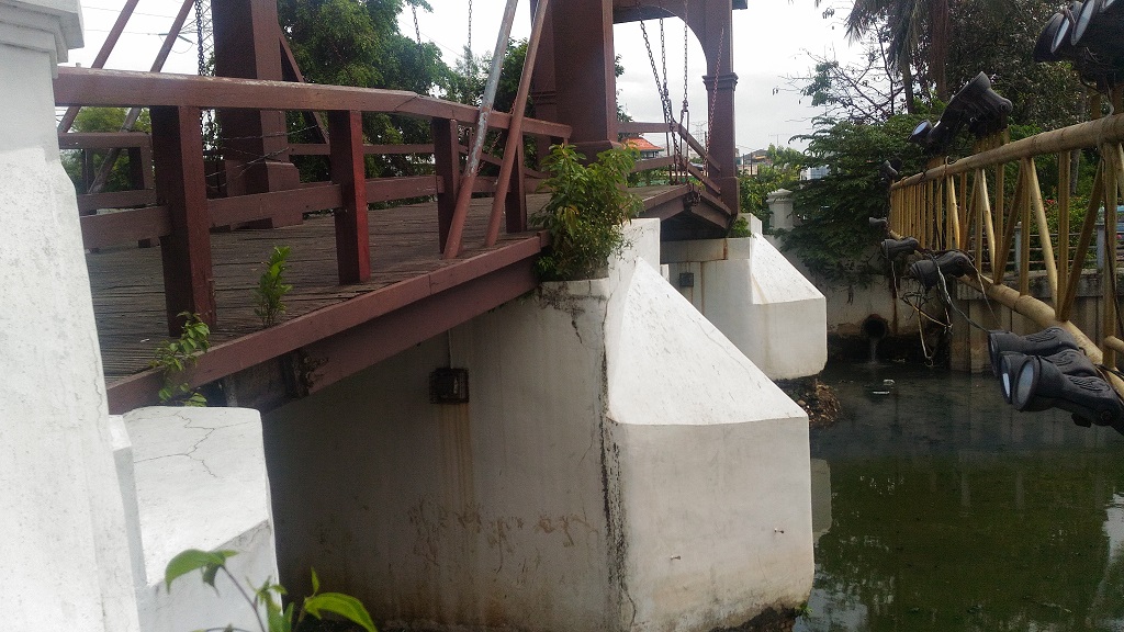 Beton Penopang Jembatan Kota Intan